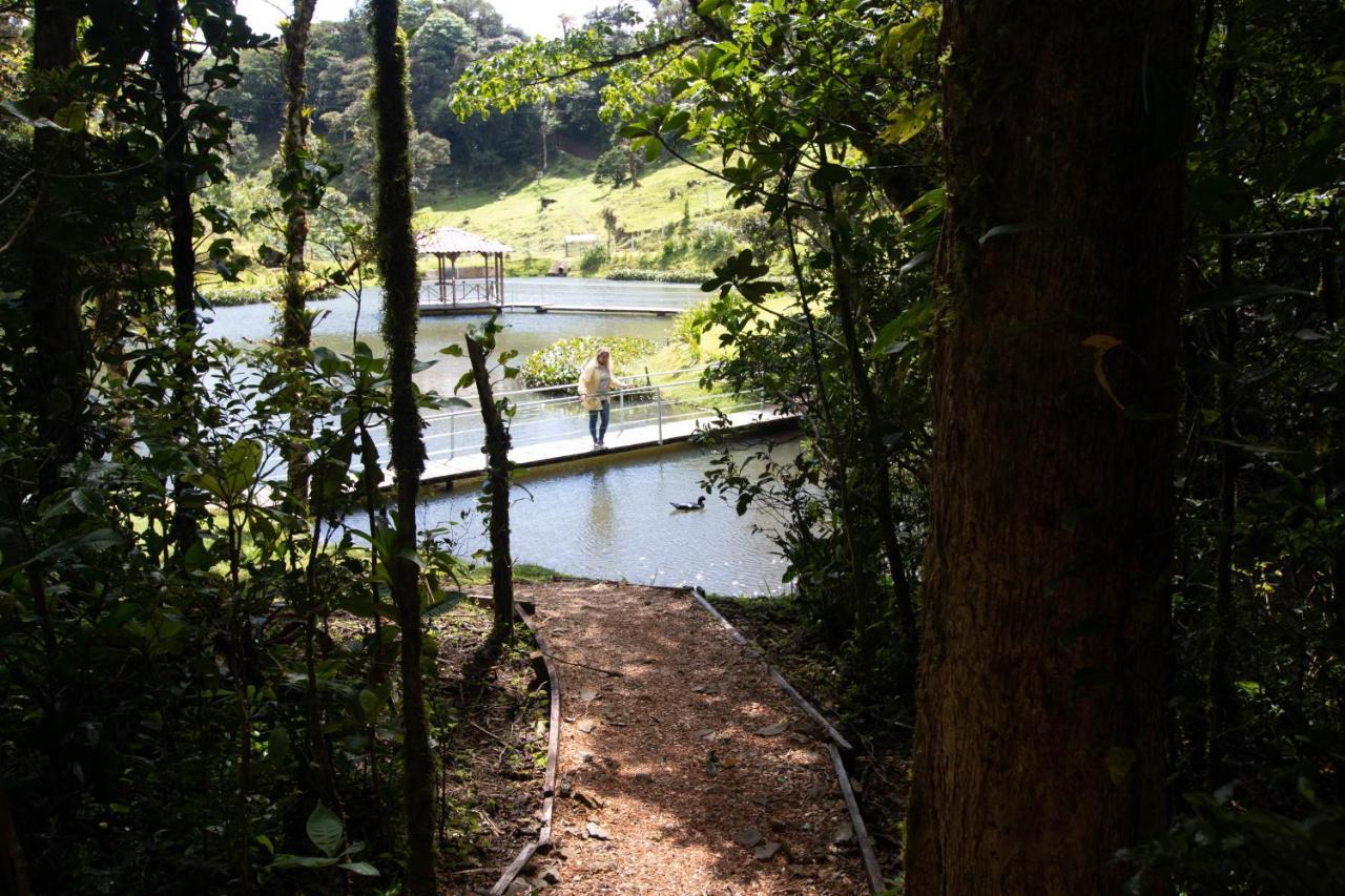 Burbi Lake Lodge Monteverde Екстериор снимка